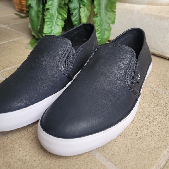 GUESS SHOES - Picture 8 of 16